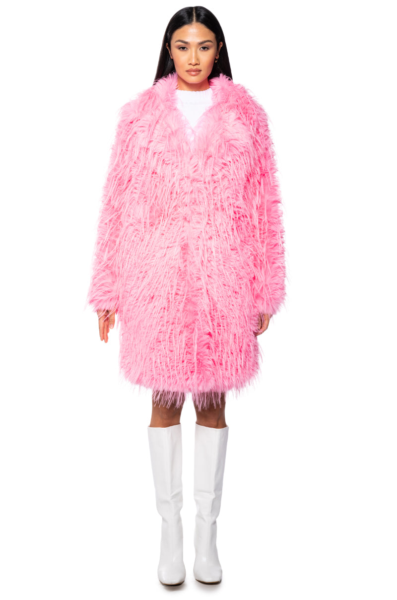 DRIZZY FAUX FUR PINK COAT