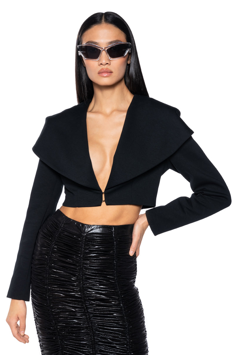 HOODED CROP BLAZER