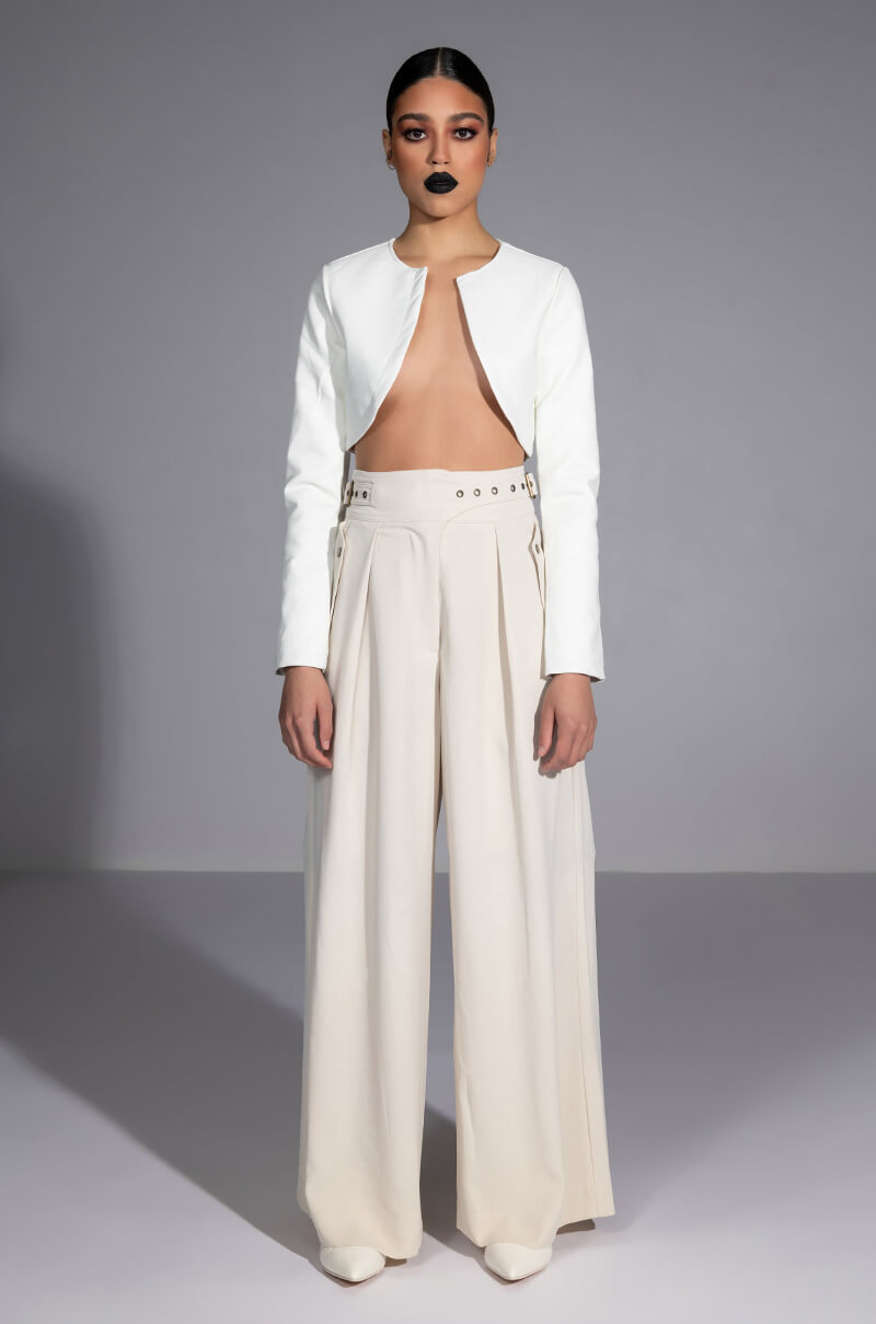 MASTER CROP ANGLE FAUX LEATHER BLAZER IN WHITE