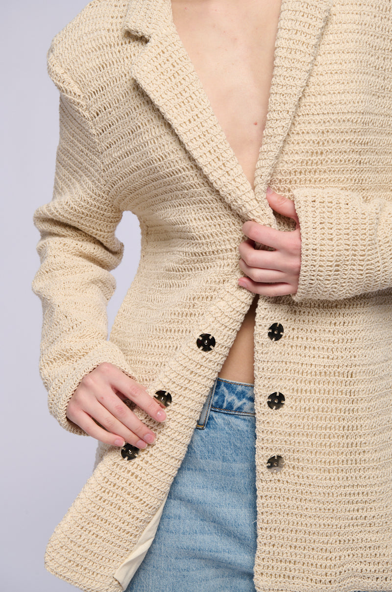 CLASSIC OVERSIZED CROCHET BLAZER