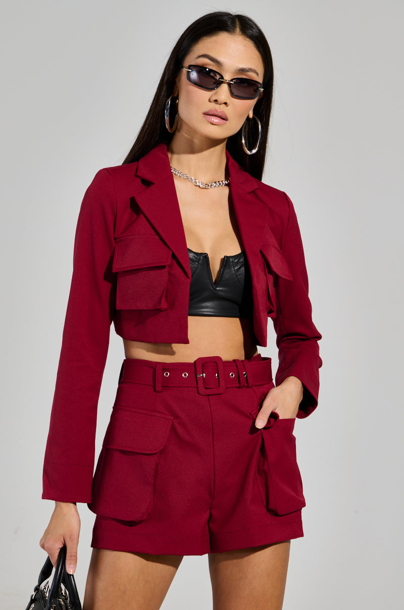 BETTER LUCK CROP BLAZER IN BURGUNDY