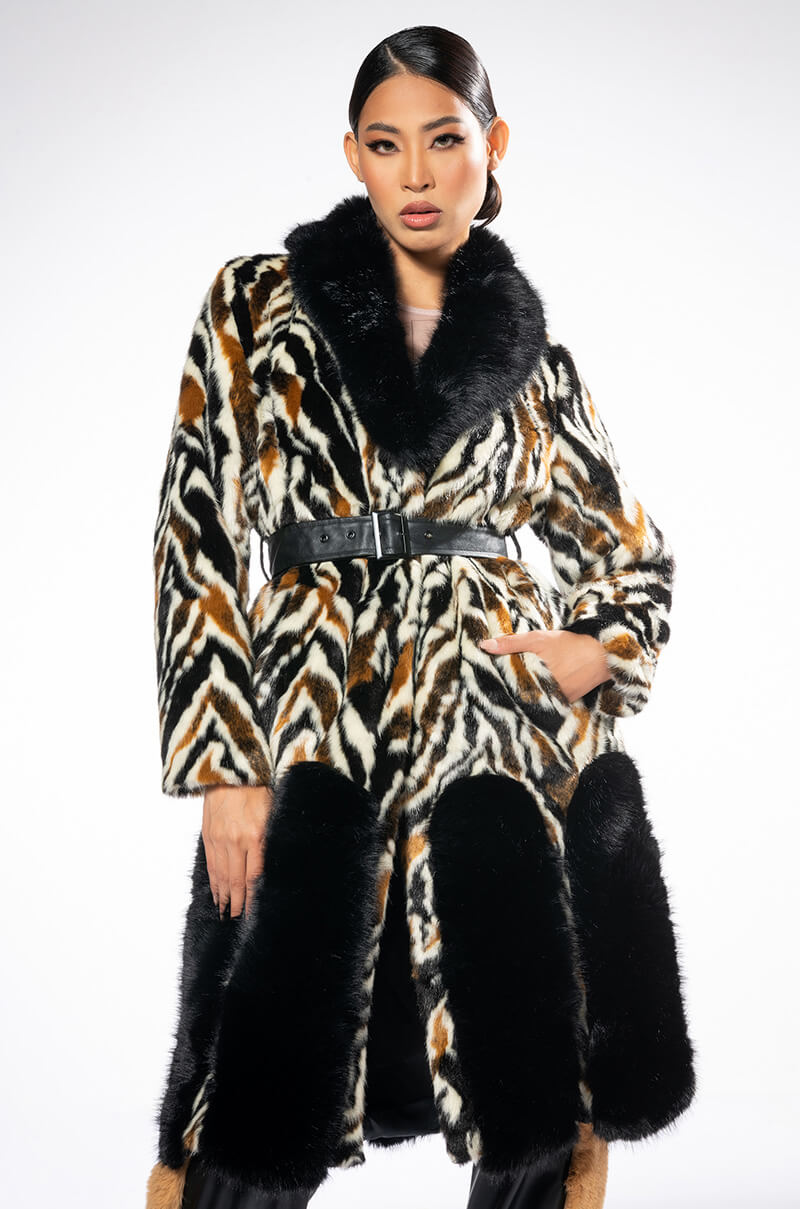 LUXE ZEBRA FUR