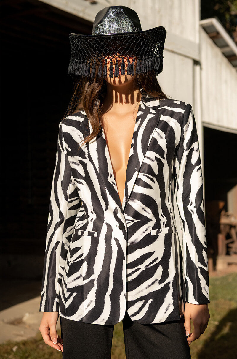 OVERSIZED ZEBRA BLAZER