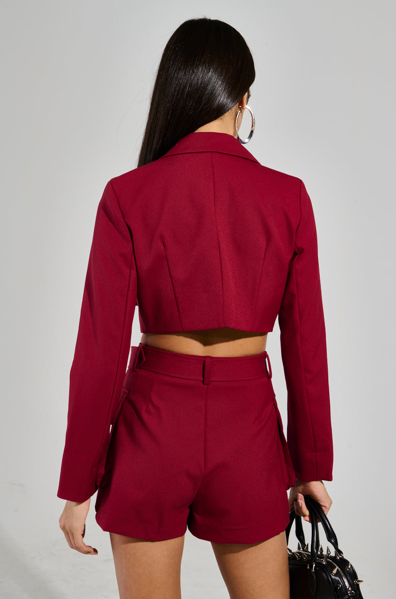 BETTER LUCK CROP BLAZER IN BURGUNDY