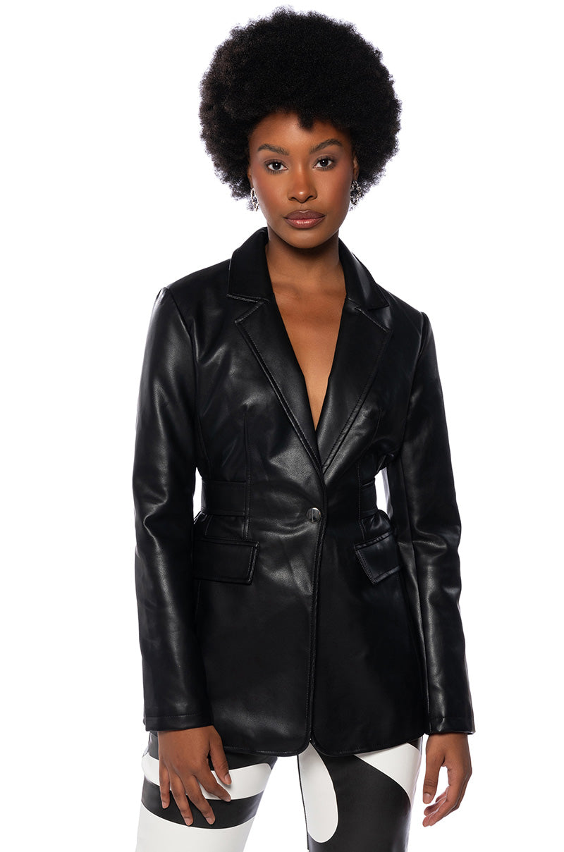 CLASSIC PLEATHER BLAZER