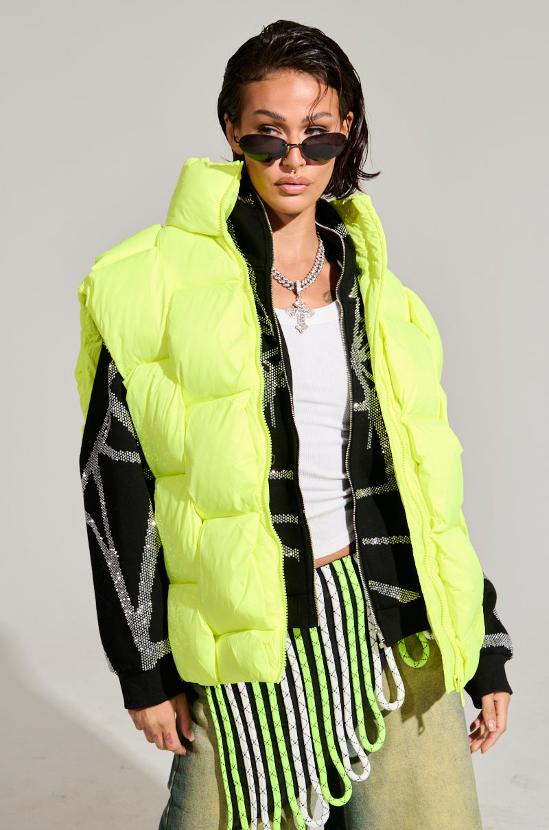 LIGHT UP THE NIGHT WEAVE PUFFER VEST