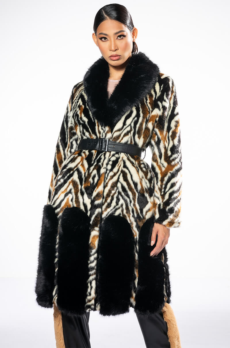 LUXE ZEBRA FUR