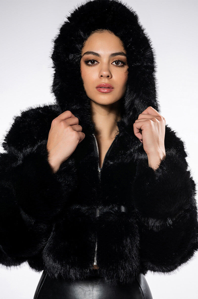 MUFFIN SOFT AND LUXE CROP FUR JACKET