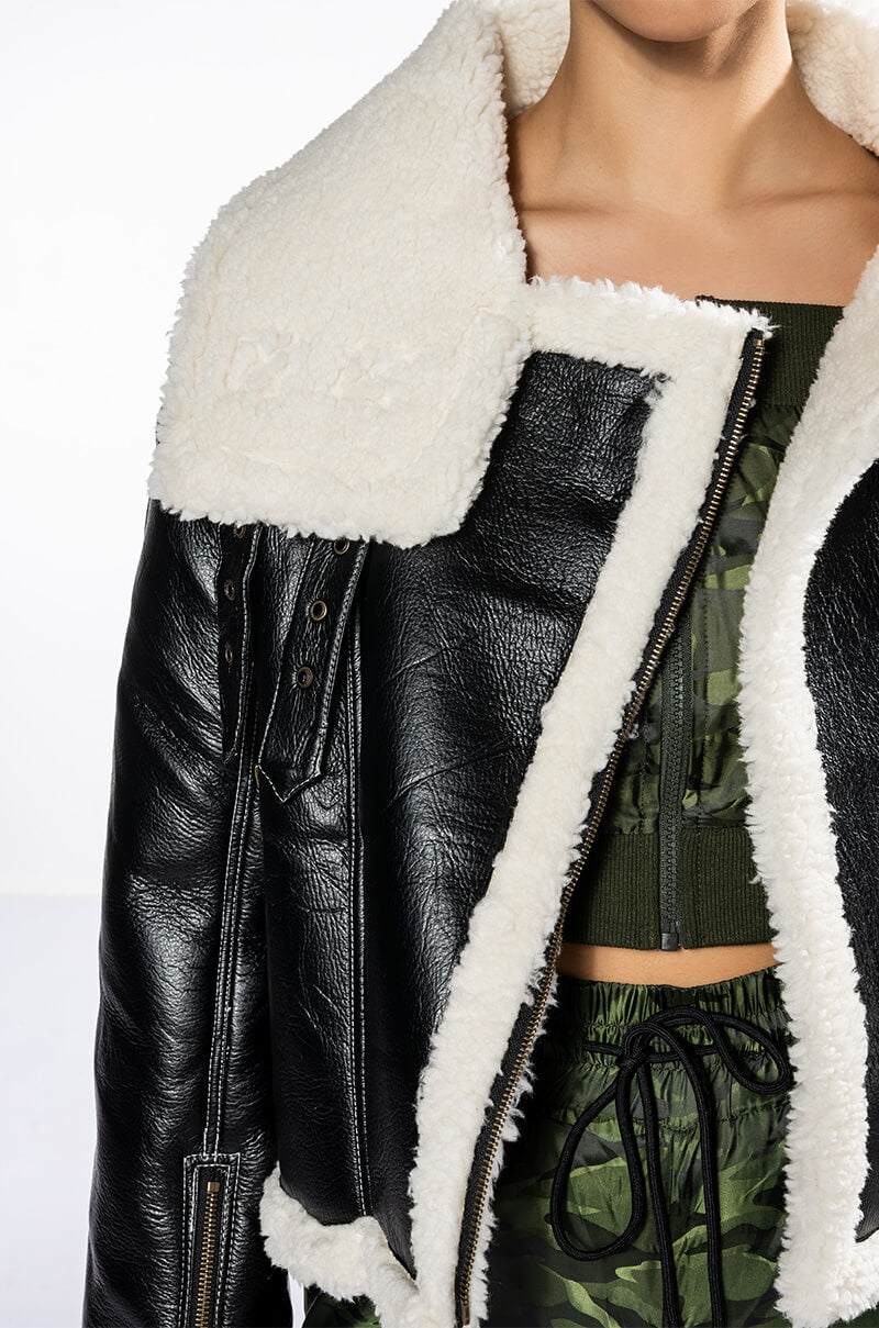 SHERPA LEXII OVERSIZED MOTO