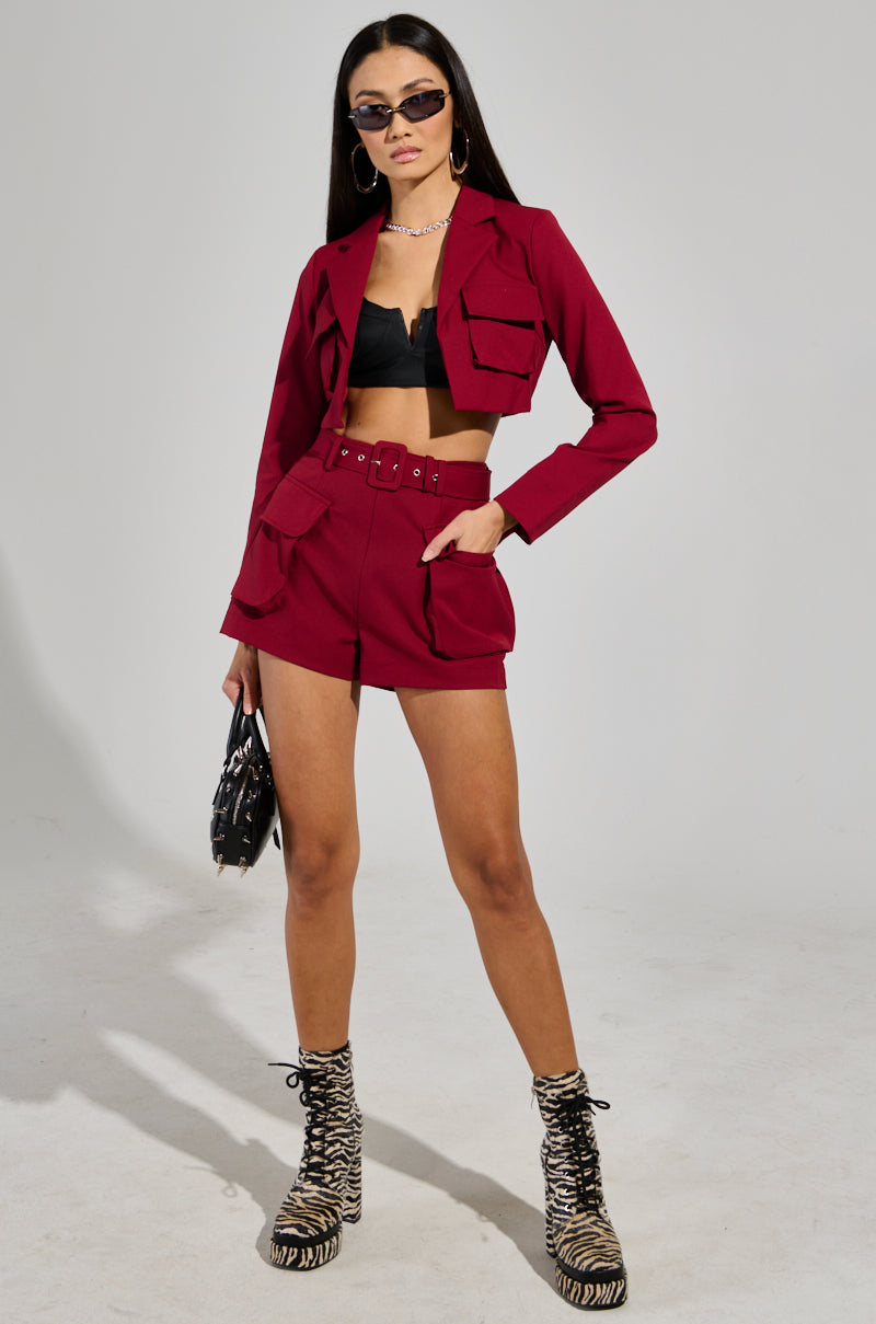 BETTER LUCK CROP BLAZER IN BURGUNDY