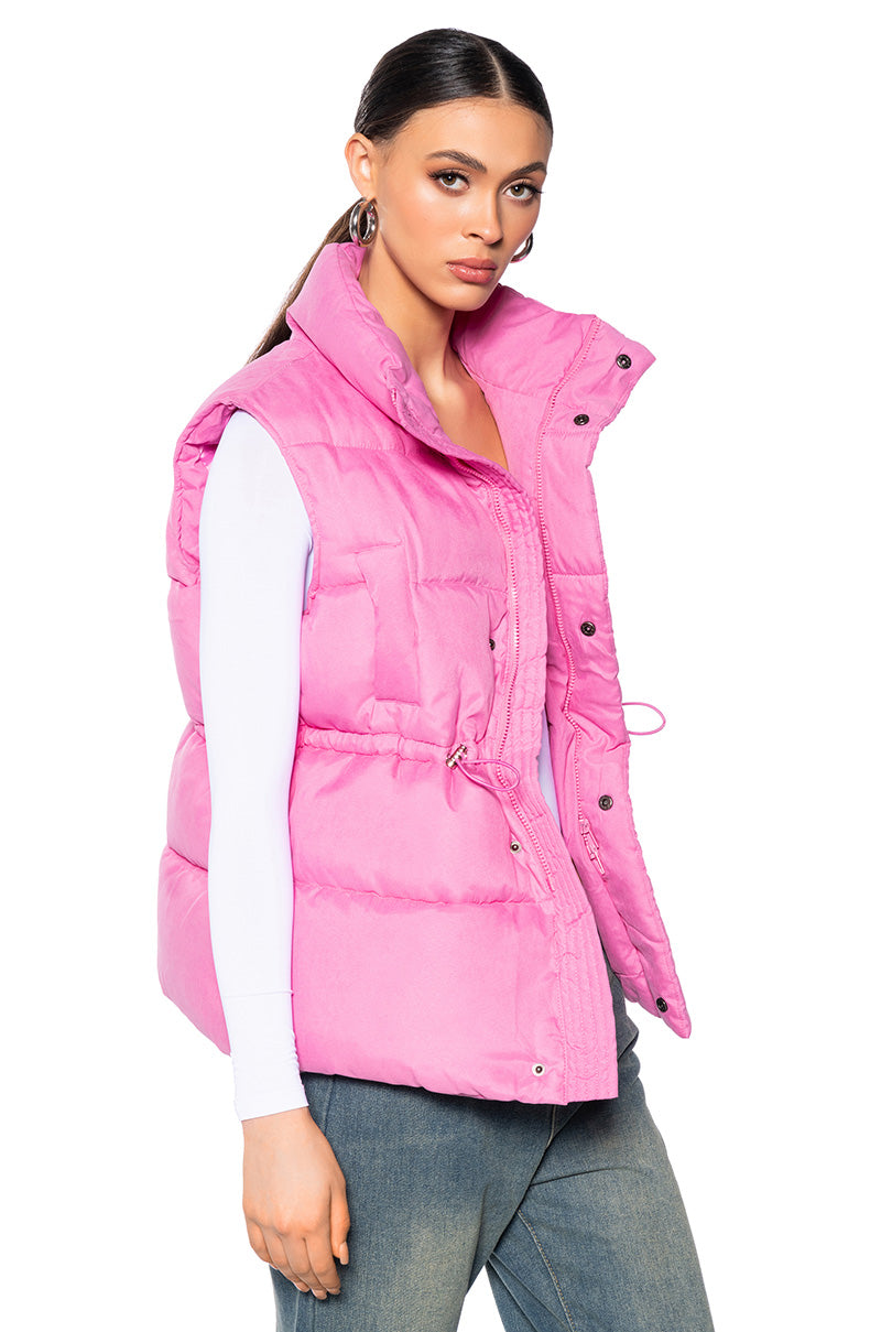 OVERSIZED NYLON PUFFER VEST IN PINK