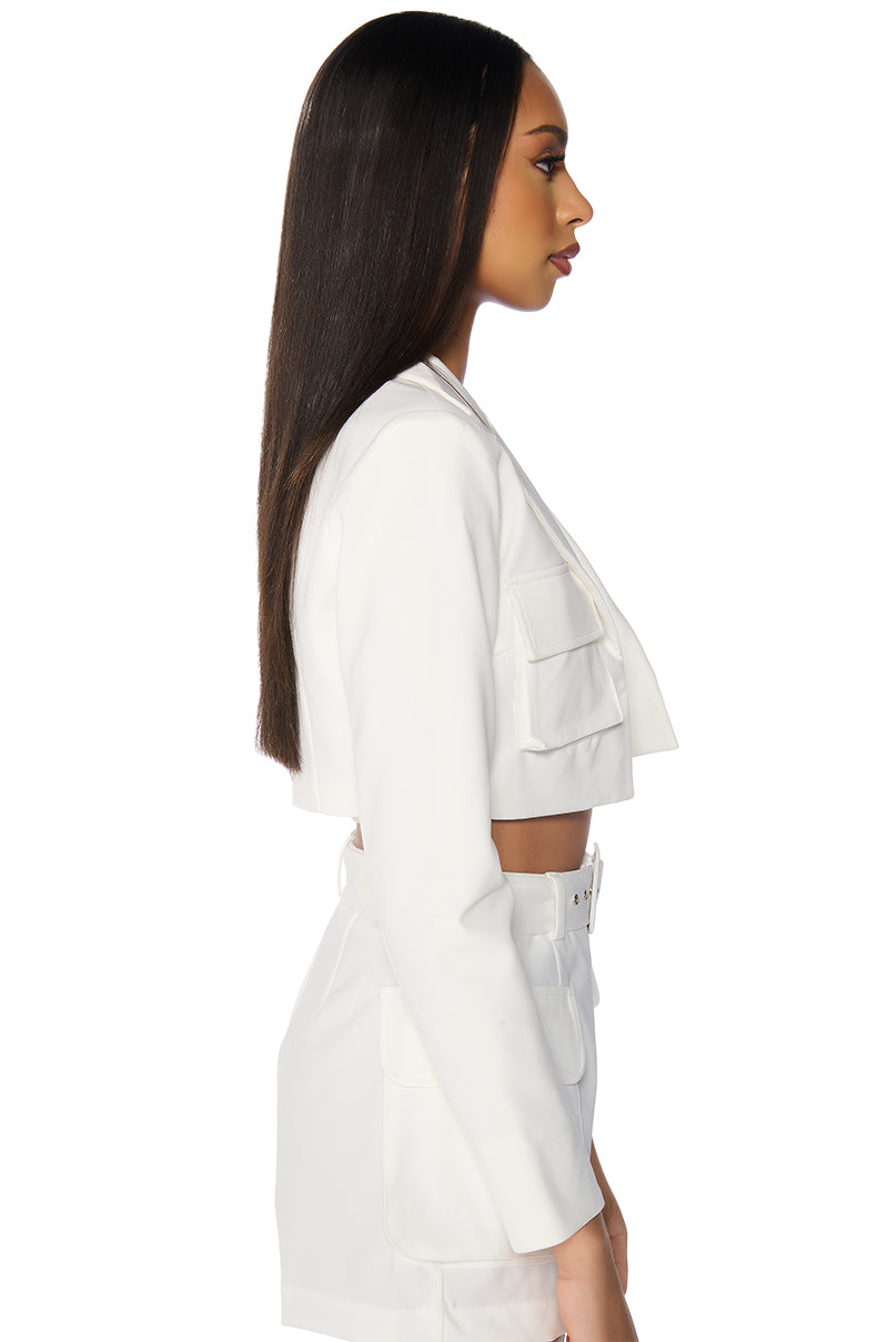 BETTER LUCK CROP BLAZER IN WHITE