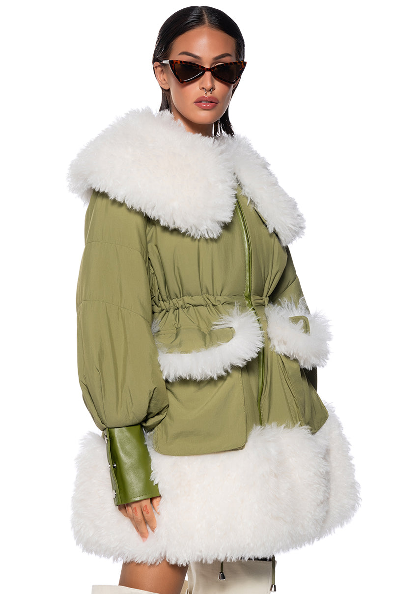 SOPH COZY NYLON SHERPA COAT