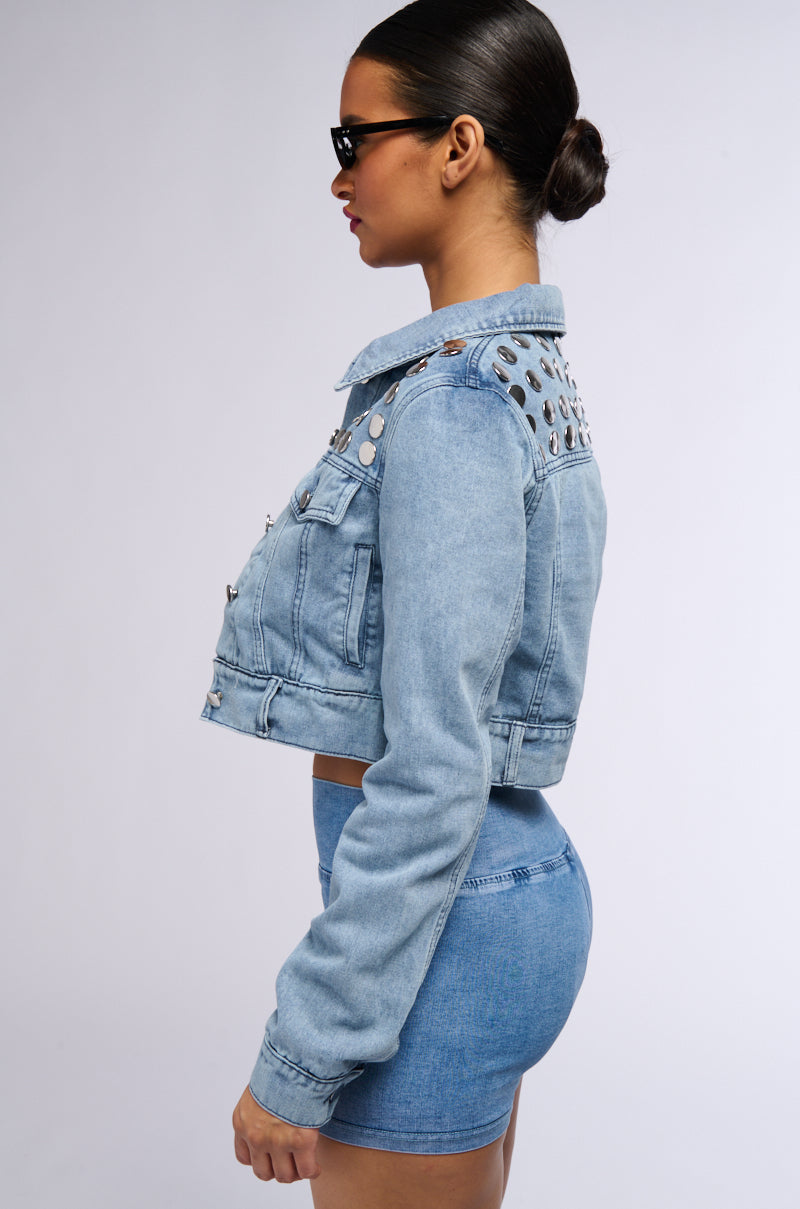 CROPPED DENIM JACKET WITH CIRCLE STUDS