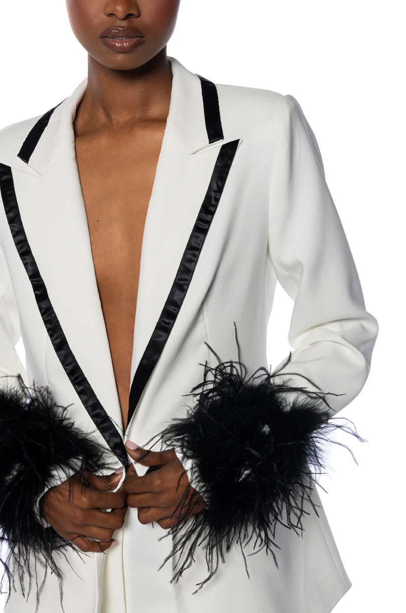 LANTIS WHITE BLAZER WITH FEATHER TRIM