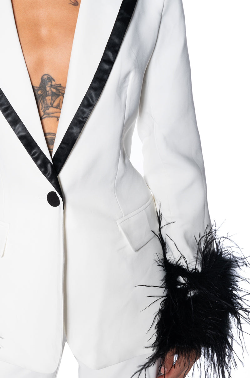 LANTIS WHITE BLAZER WITH FEATHER TRIM