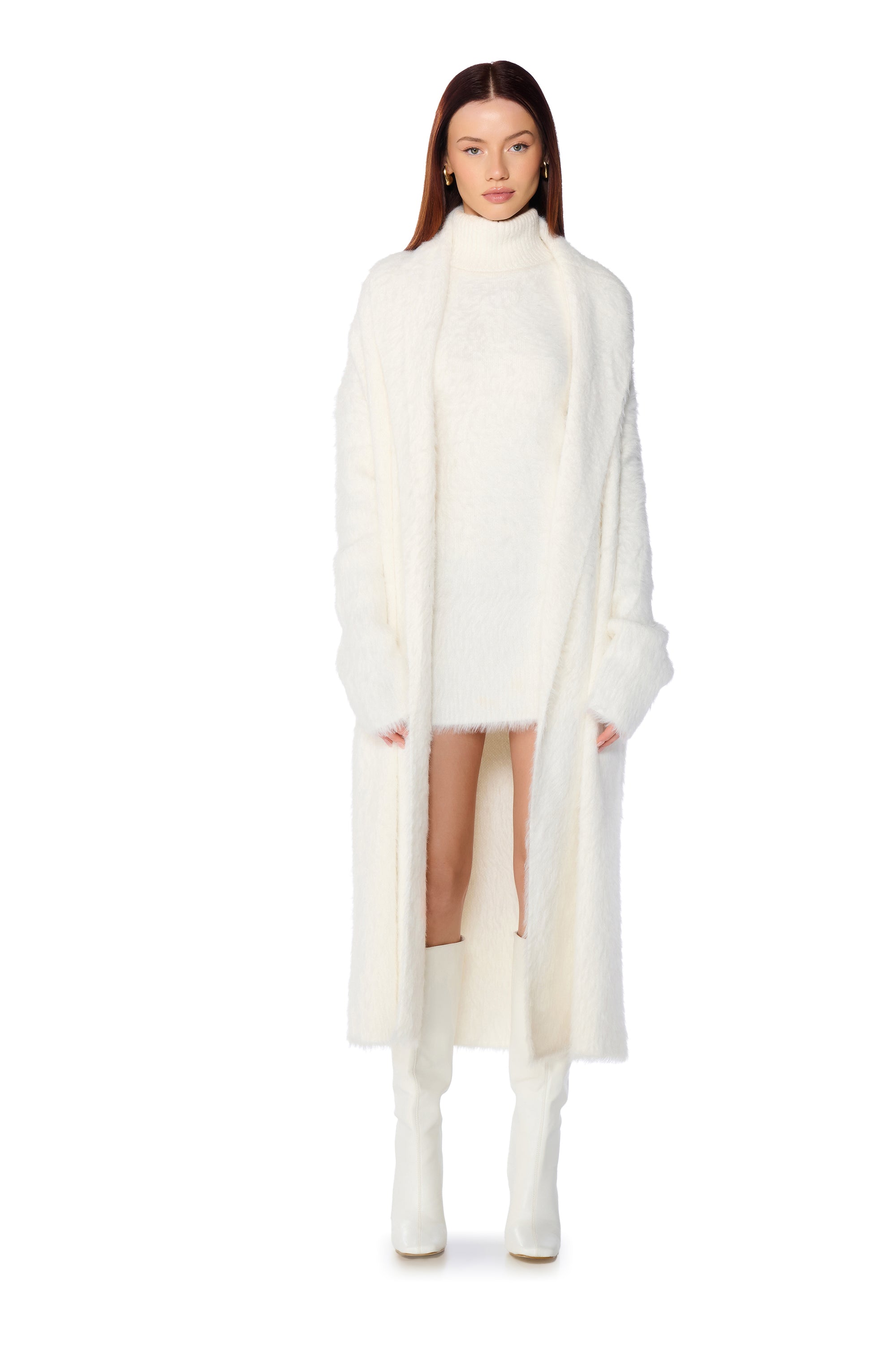 KYLIE FUZZY CARDIGAN IN WHITE