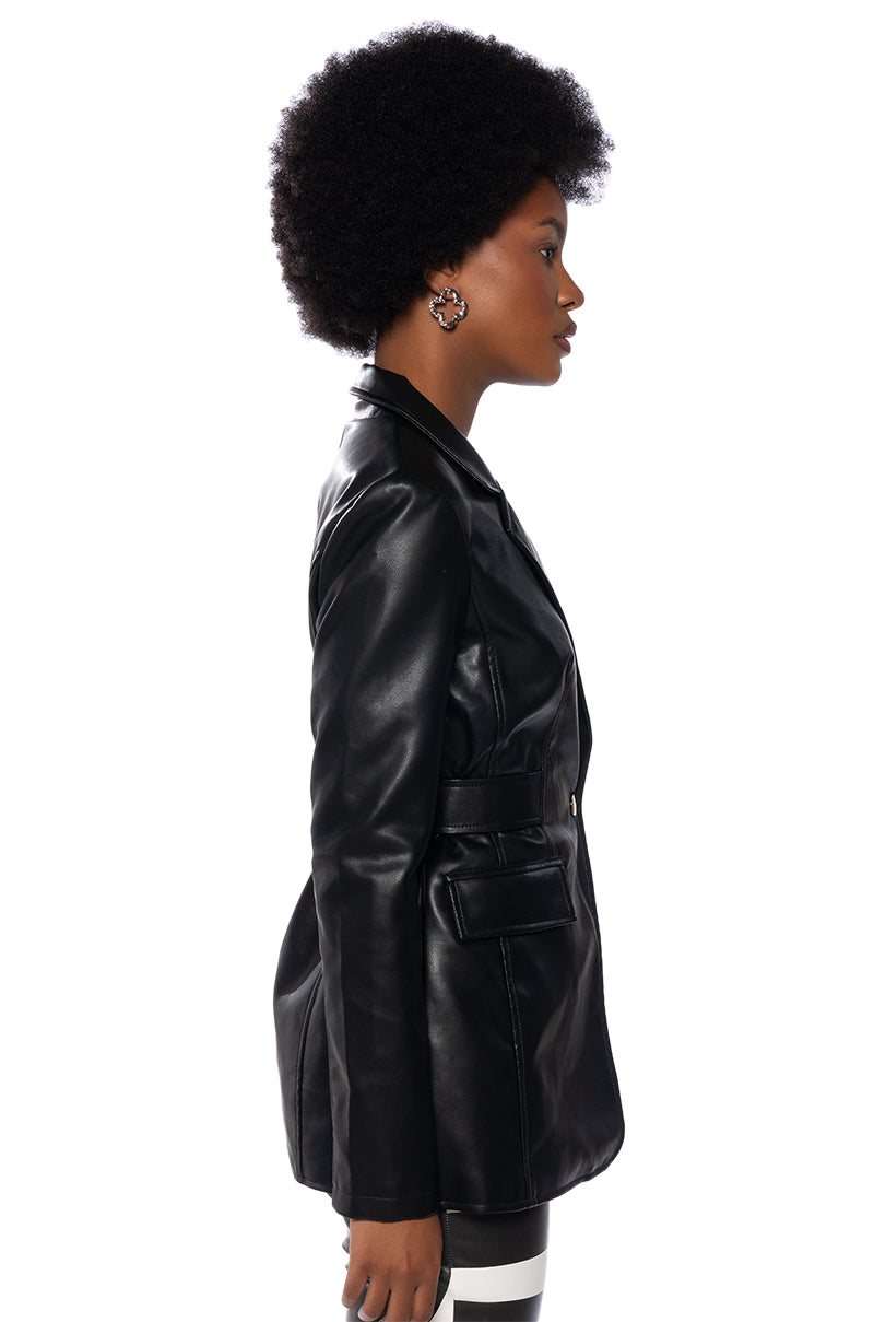 CLASSIC PLEATHER BLAZER