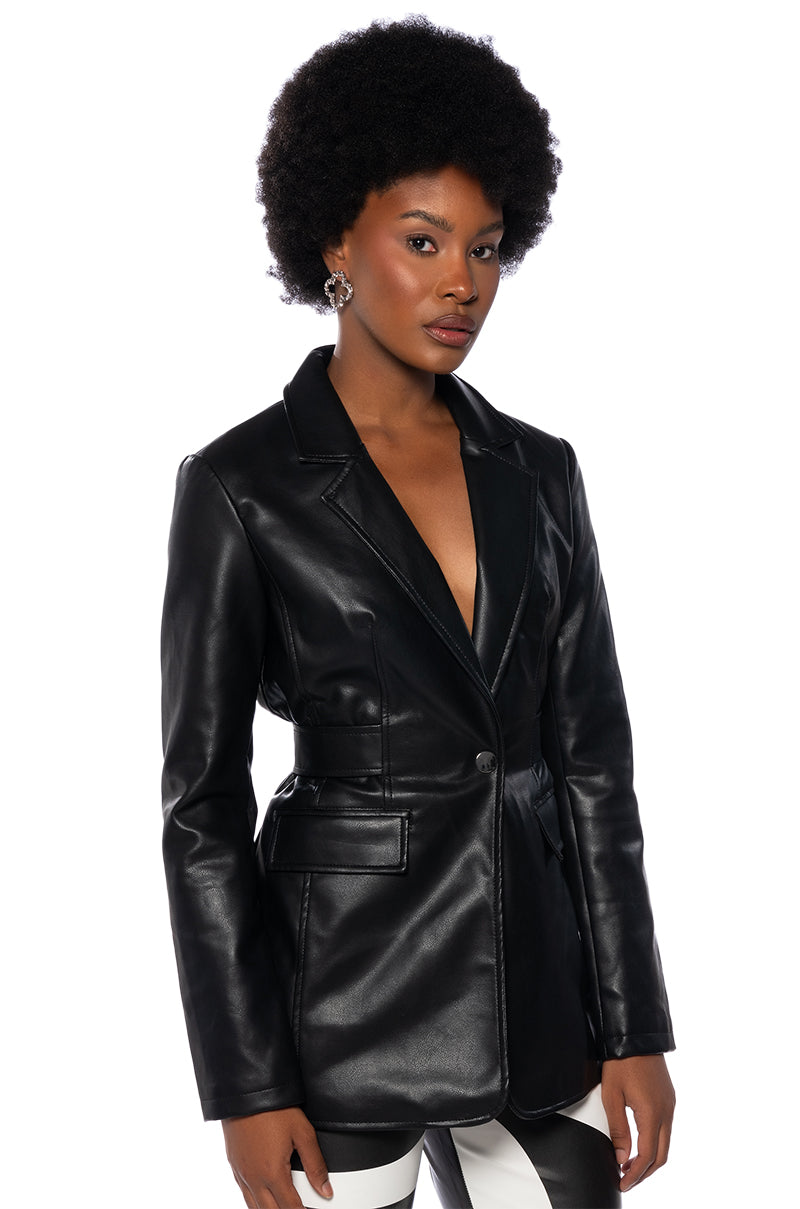 CLASSIC PLEATHER BLAZER