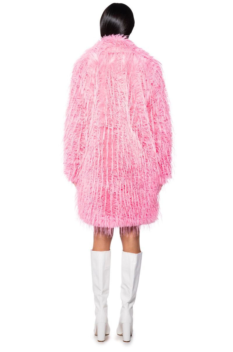 DRIZZY FAUX FUR PINK COAT