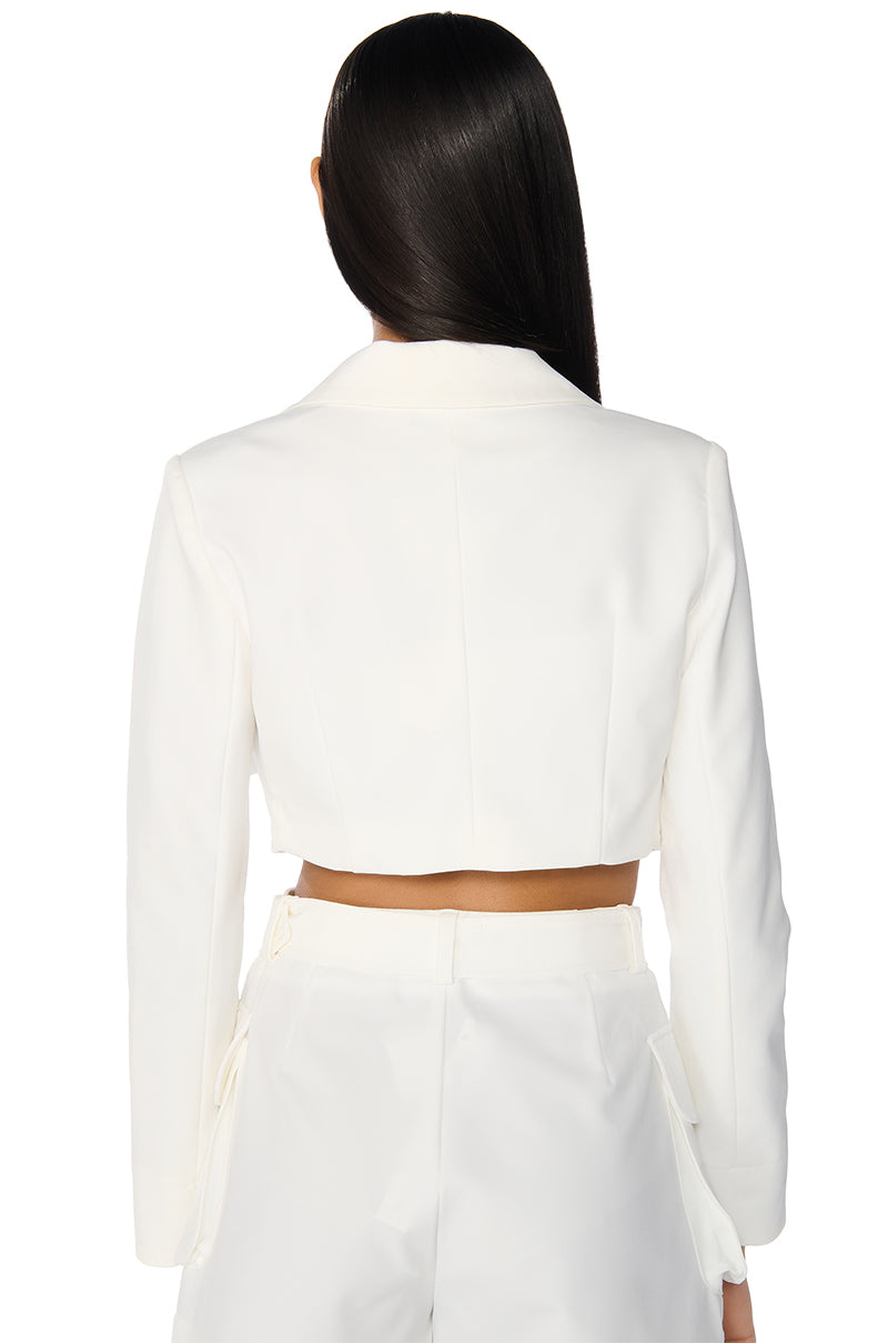 BETTER LUCK CROP BLAZER IN WHITE