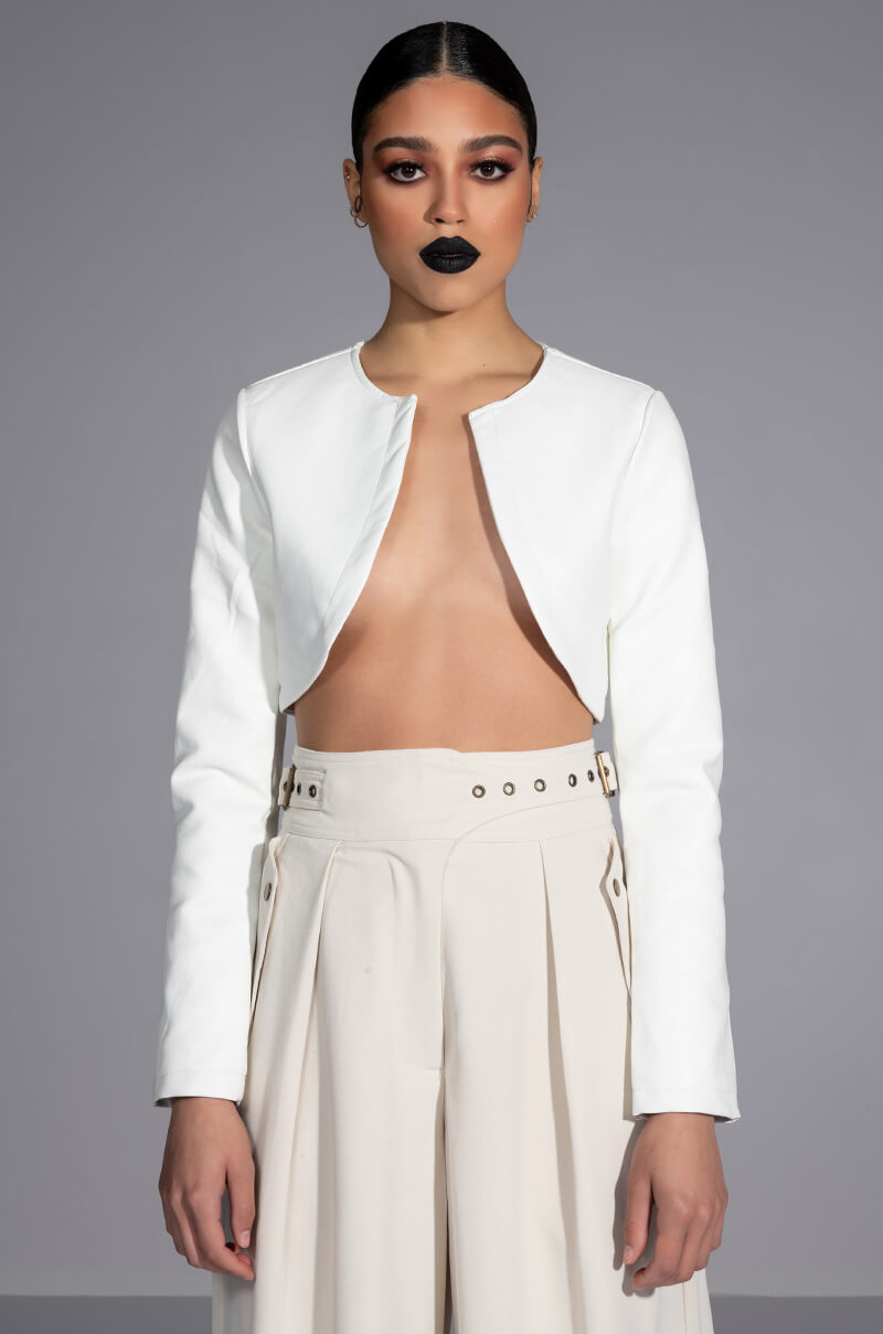 MASTER CROP ANGLE FAUX LEATHER BLAZER IN WHITE