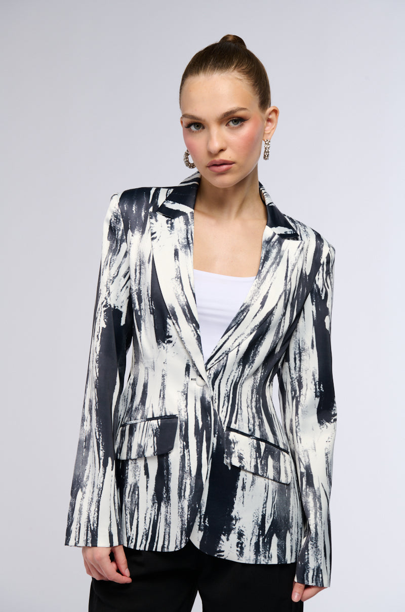 SATIN SCRIBBLE PRINT BLAZER