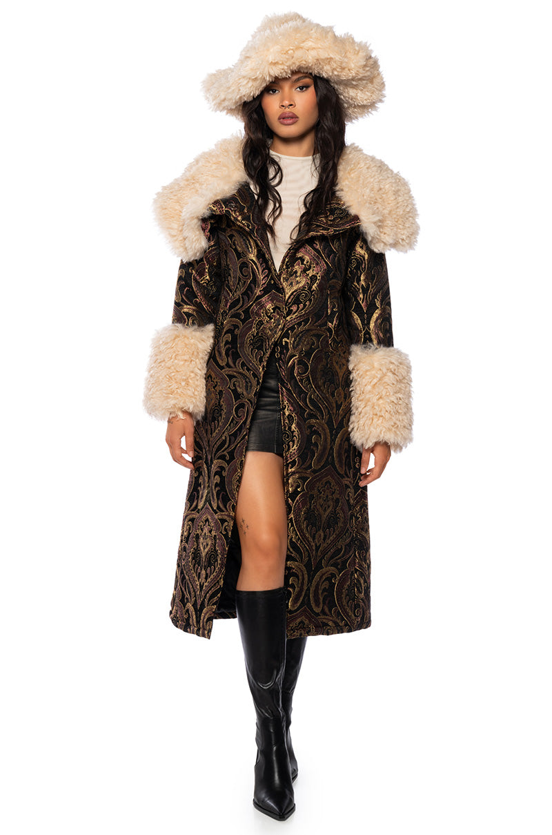 FLUFFY TRENCH WITH BONDED SHERPA ON BROCADE