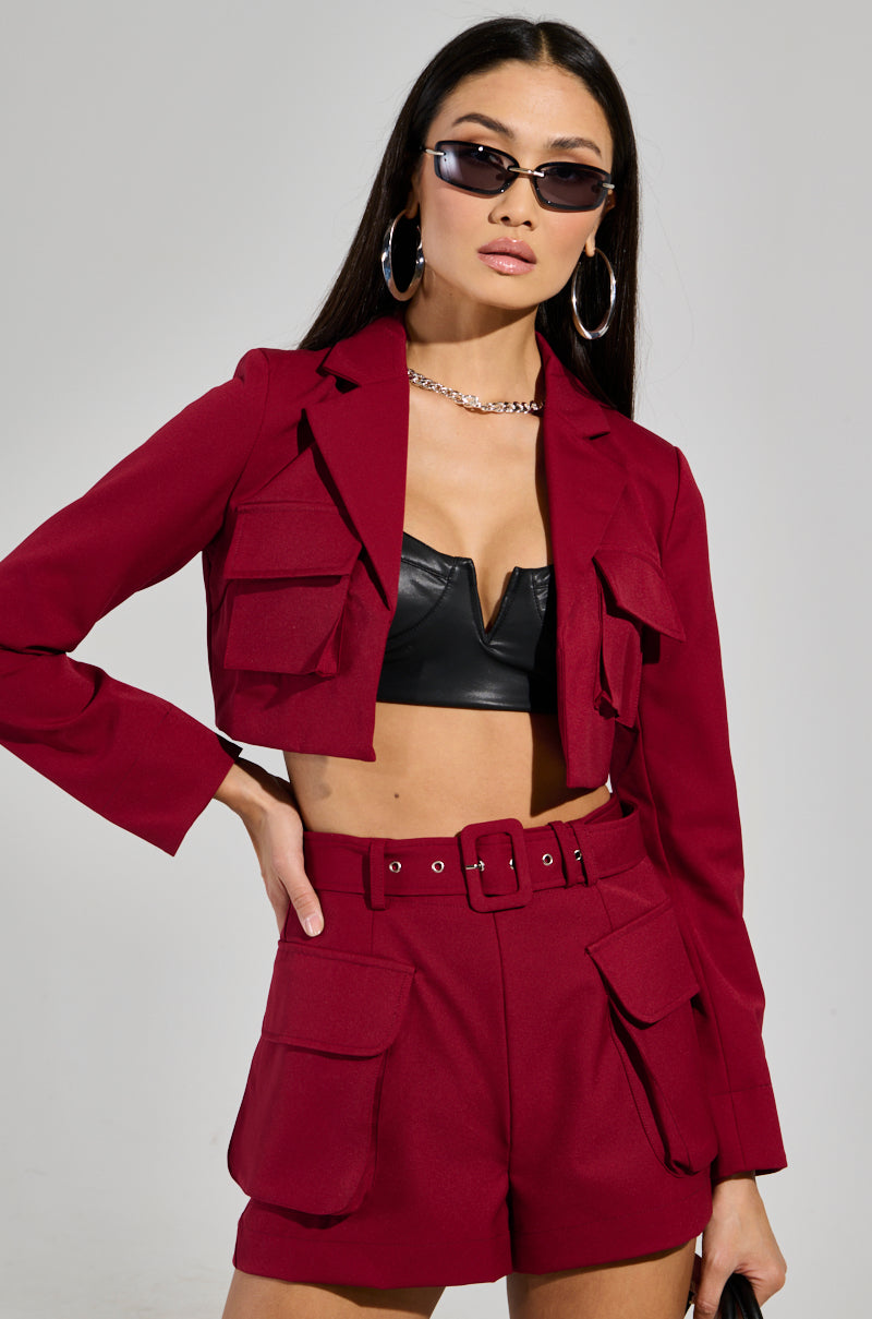 BETTER LUCK CROP BLAZER IN BURGUNDY