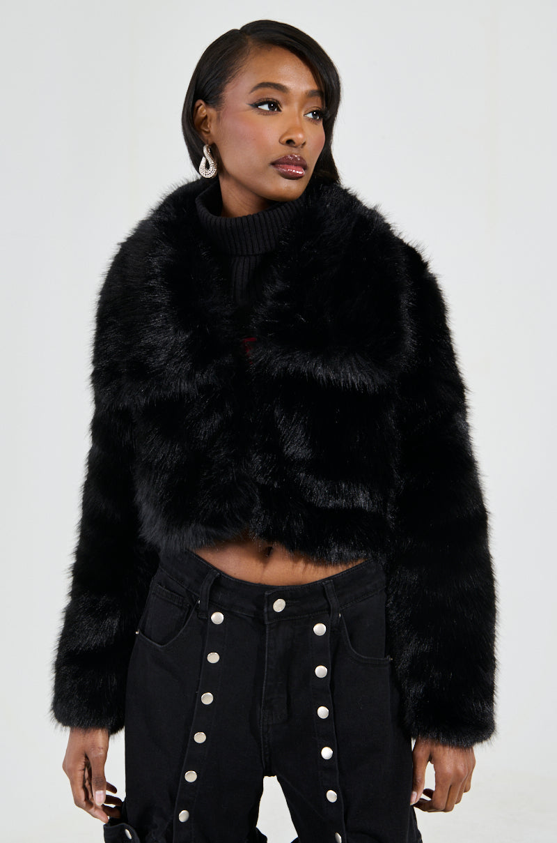 CADENCE FAUX FUR IN BLACK