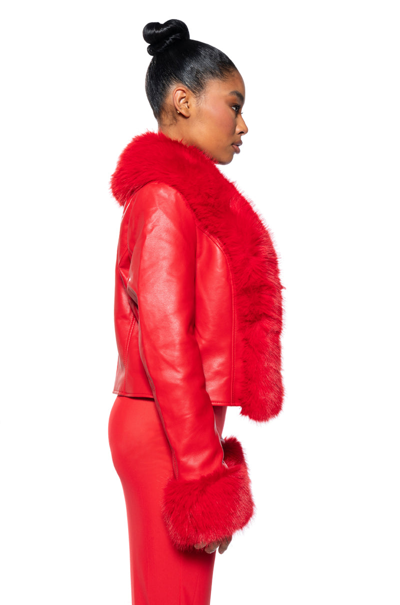 LUNA CROP JACKET WITH FUR COLLAR IN RED