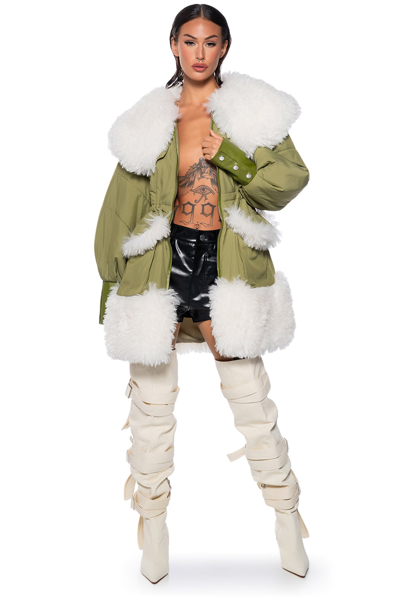 SOPH COZY NYLON SHERPA COAT