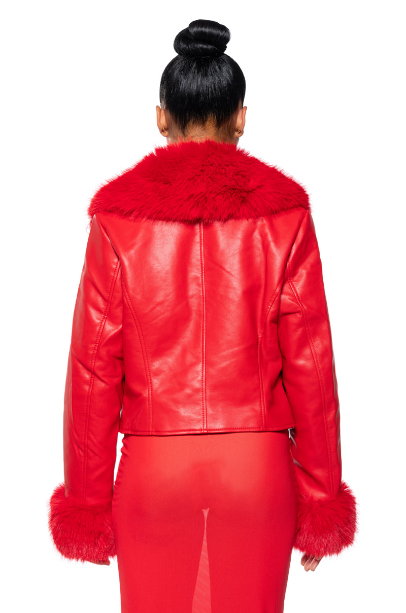 LUNA CROP JACKET WITH FUR COLLAR IN RED