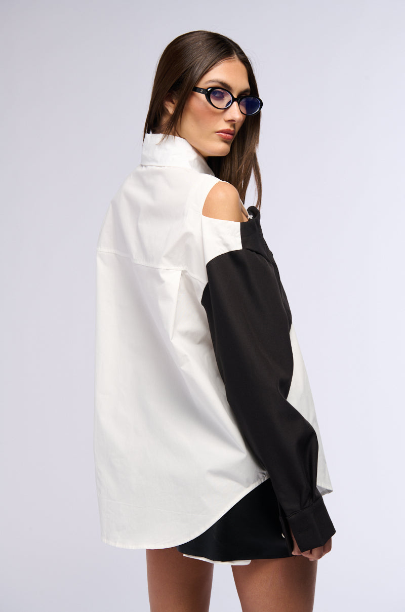 GIRLBOSS POPLIN BUTTON UP TOP