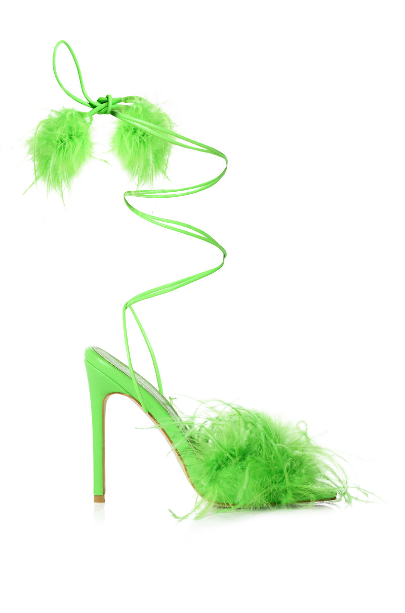 AZALEA WANG PENN FEATHER SANDAL IN LIME