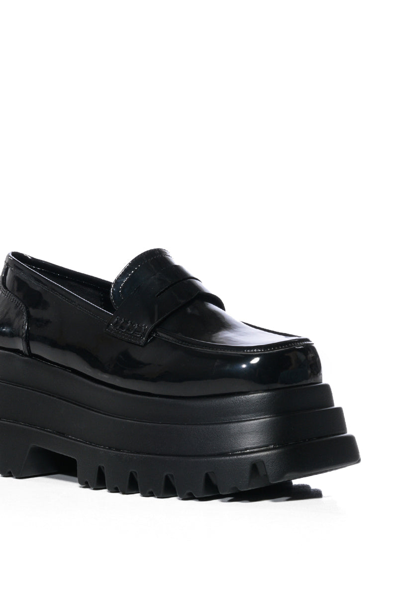 AZALEA WANG ALEO BASIC FLATFORM LOAFER IN BLACK