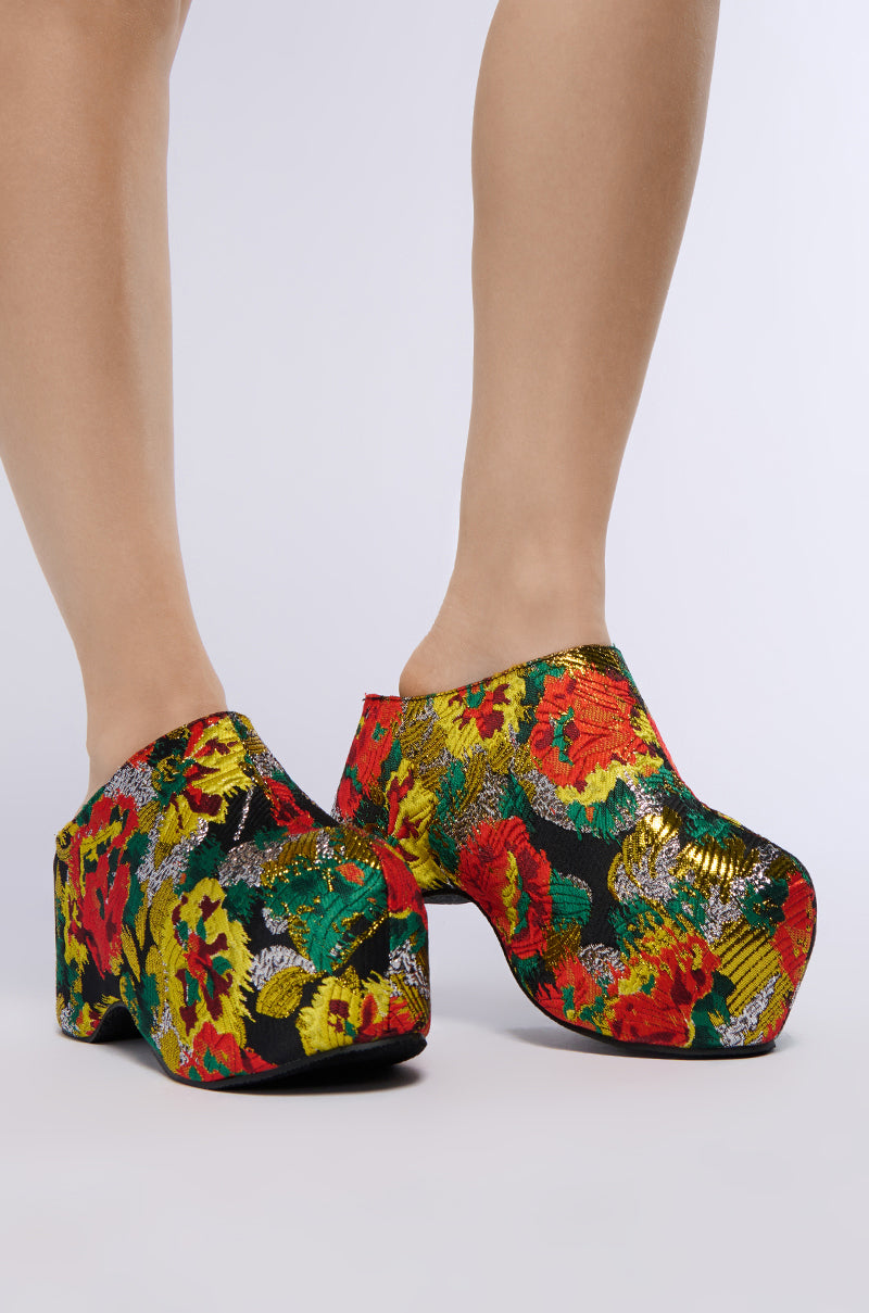 AZALEA WANG VESTA MULTI BROCADE CLOG