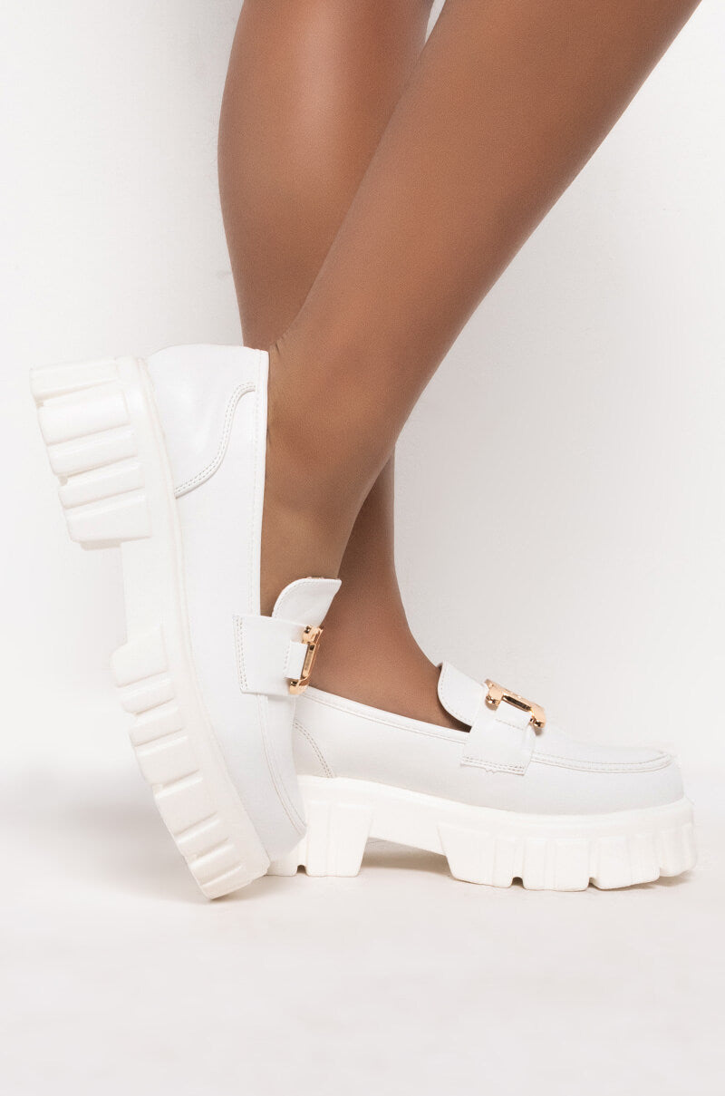 AZALEA WANG NO TIME IS WASTED FLATFORM LOAFER IN WHITE