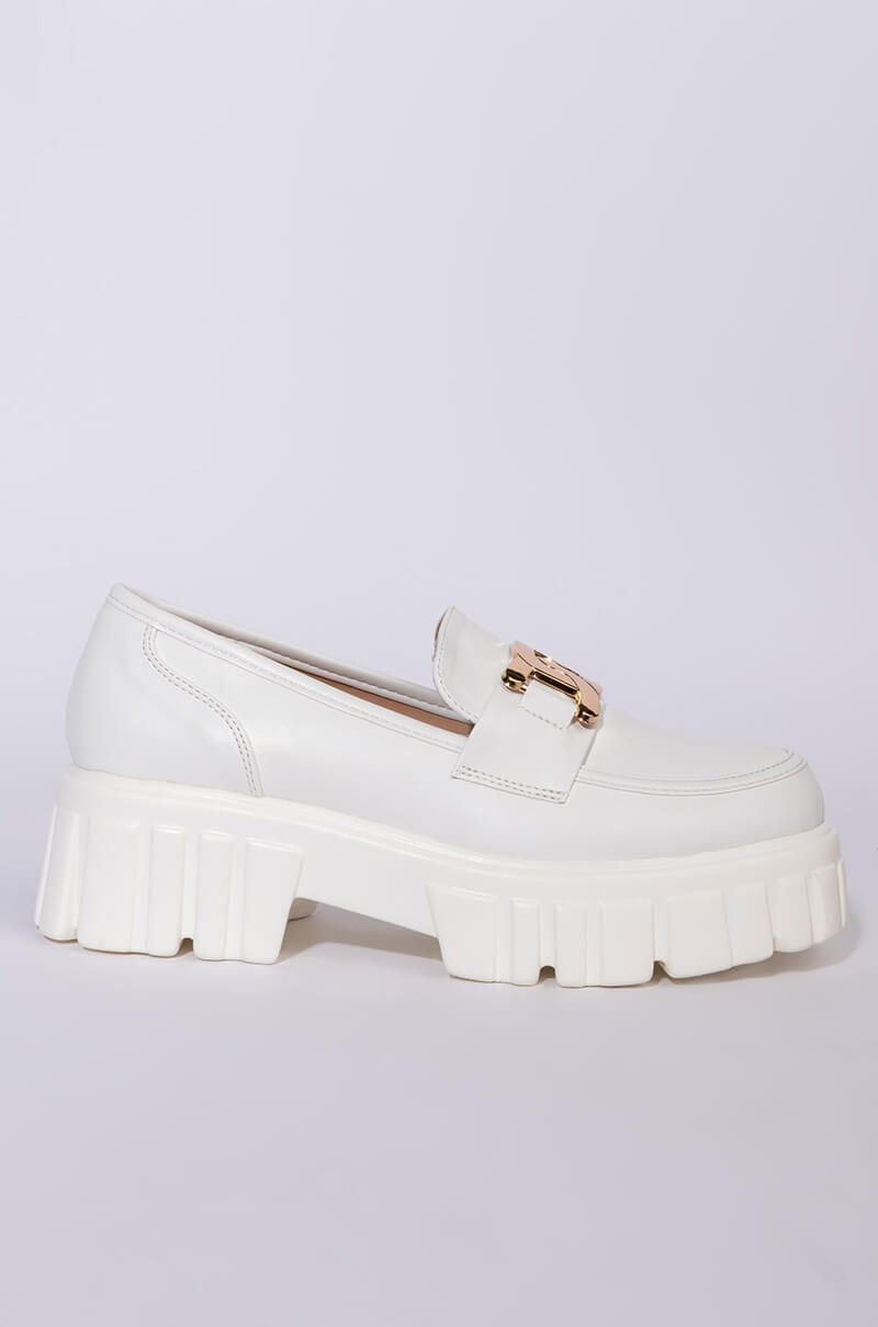 AZALEA WANG NO TIME IS WASTED FLATFORM LOAFER IN WHITE