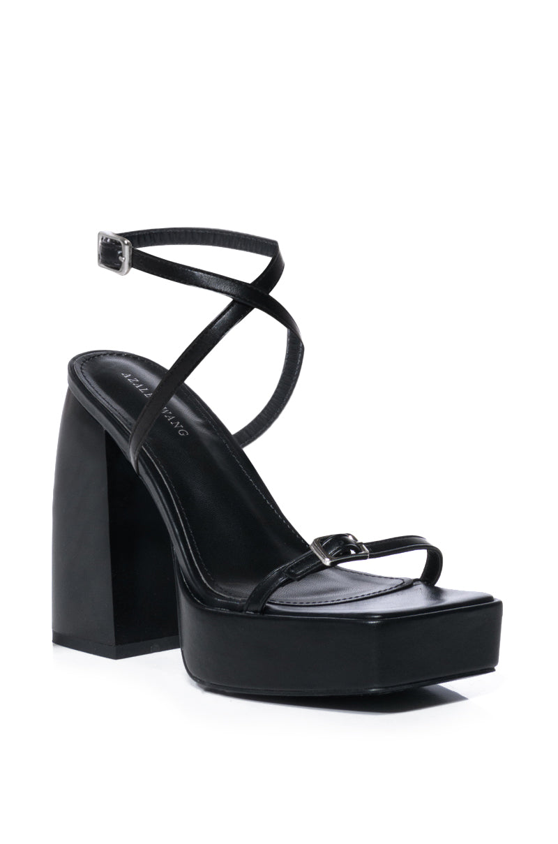 AZALEA WANG LENNOX 2 IN 1 STRAPPY SANDAL IN BLACK