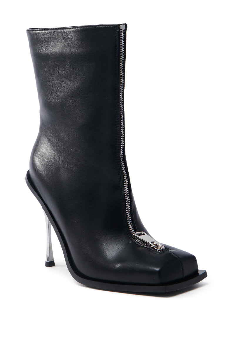 AZALEA WANG ROUSSE FRONT ZIP BOOT IN BLACK