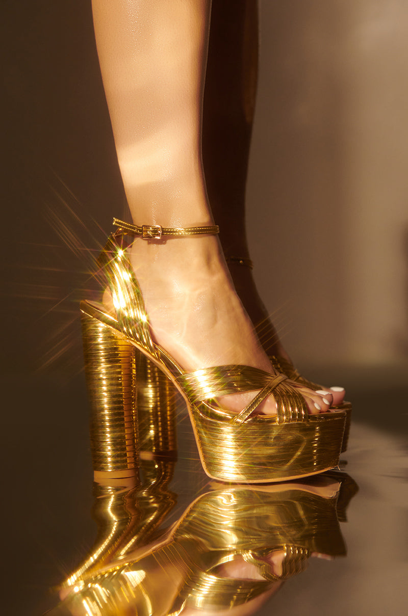 AZALEA WANG STANLEY STRAP ON SEXY CHUNKY SANDAL IN GOLD