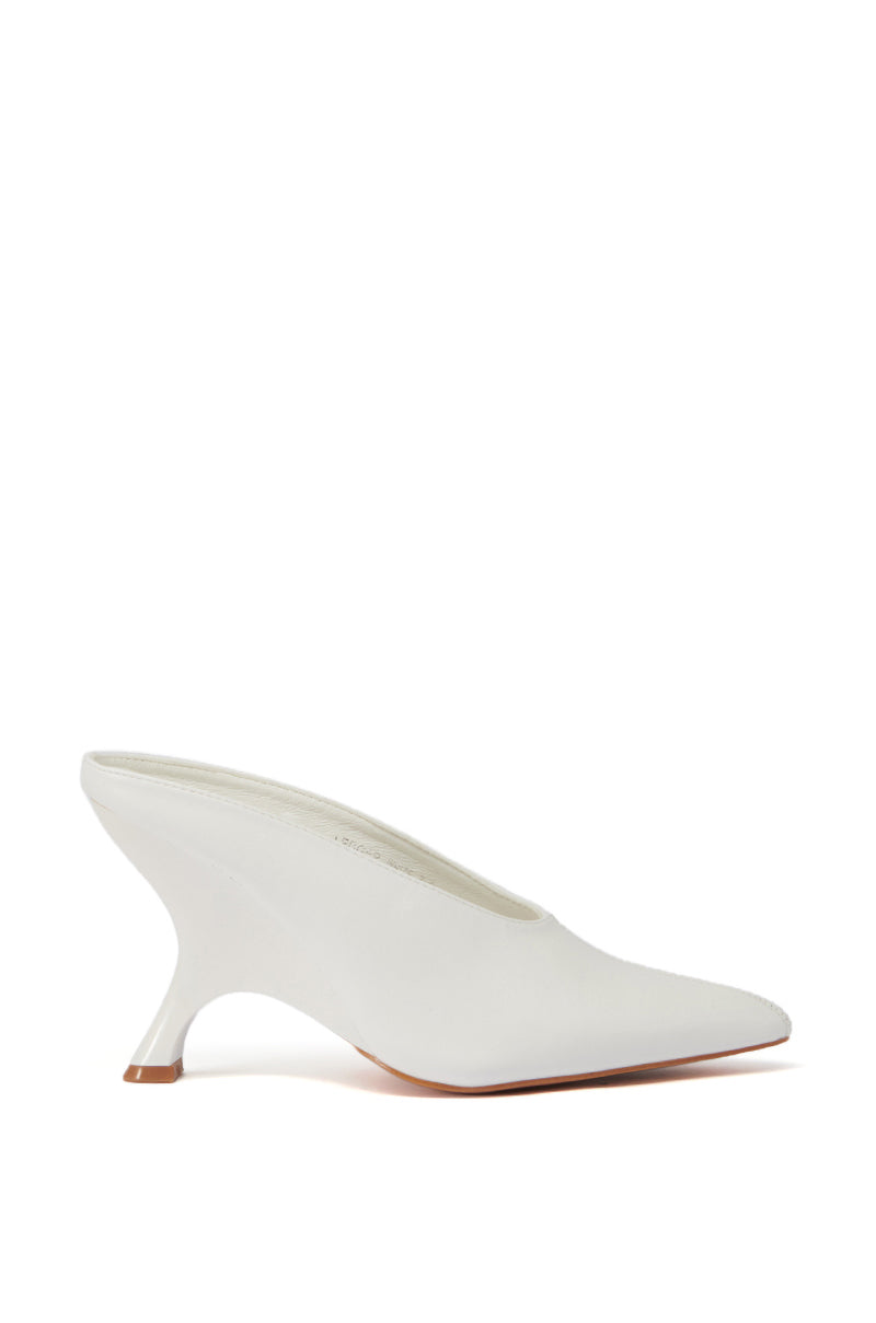 AZALEA WANG LEDGER WHITE PUMP