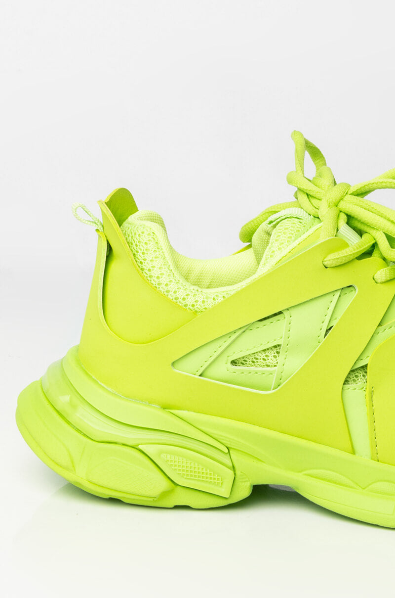 UH HUH HONEY FLAT SNEAKER LIME