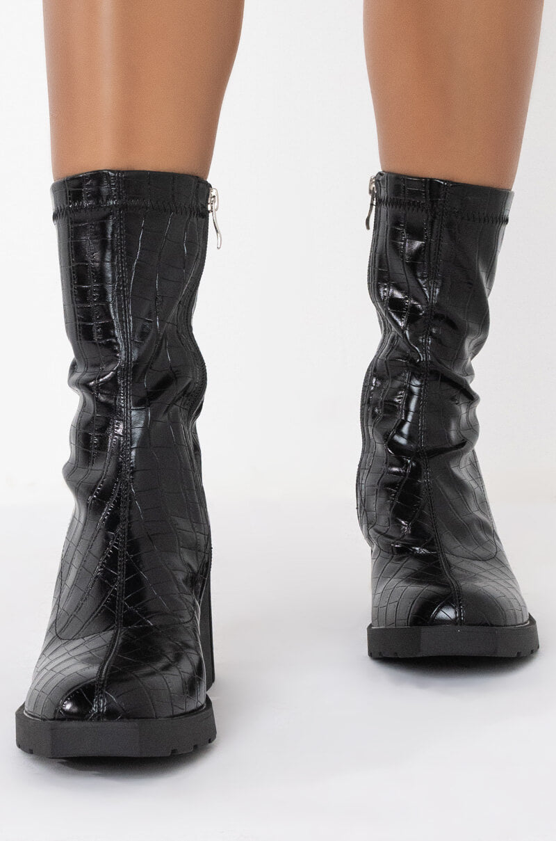 AZALEA WANG LIGHT IT UP CHUNKY BOOTIE IN BLACK