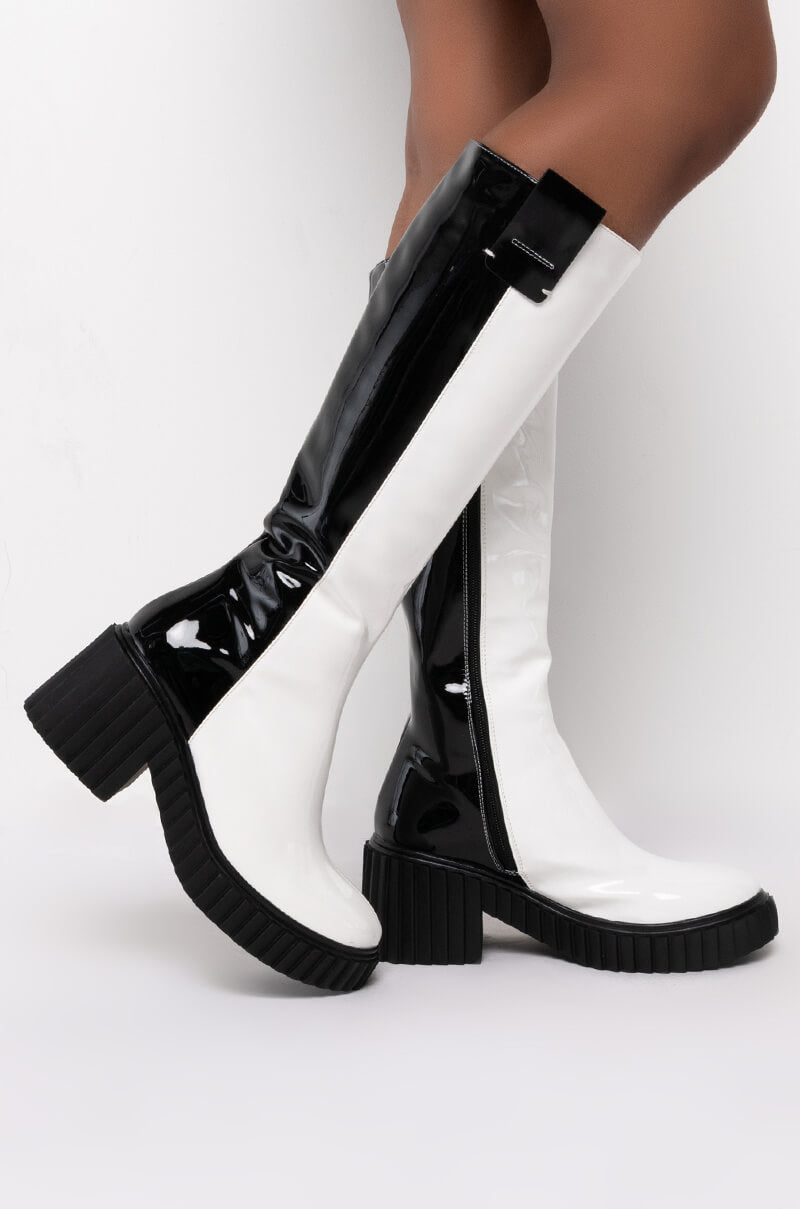 AZALEA WANG SEEING DOUBLE FLATFORM BOOT IN BLACK WHITE