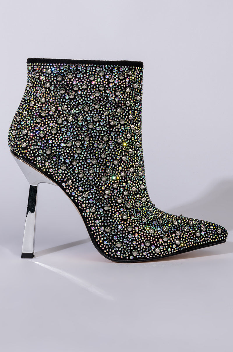 AZALEA WANG EYES ON ME STILETTO BOOTIE IN MULTI