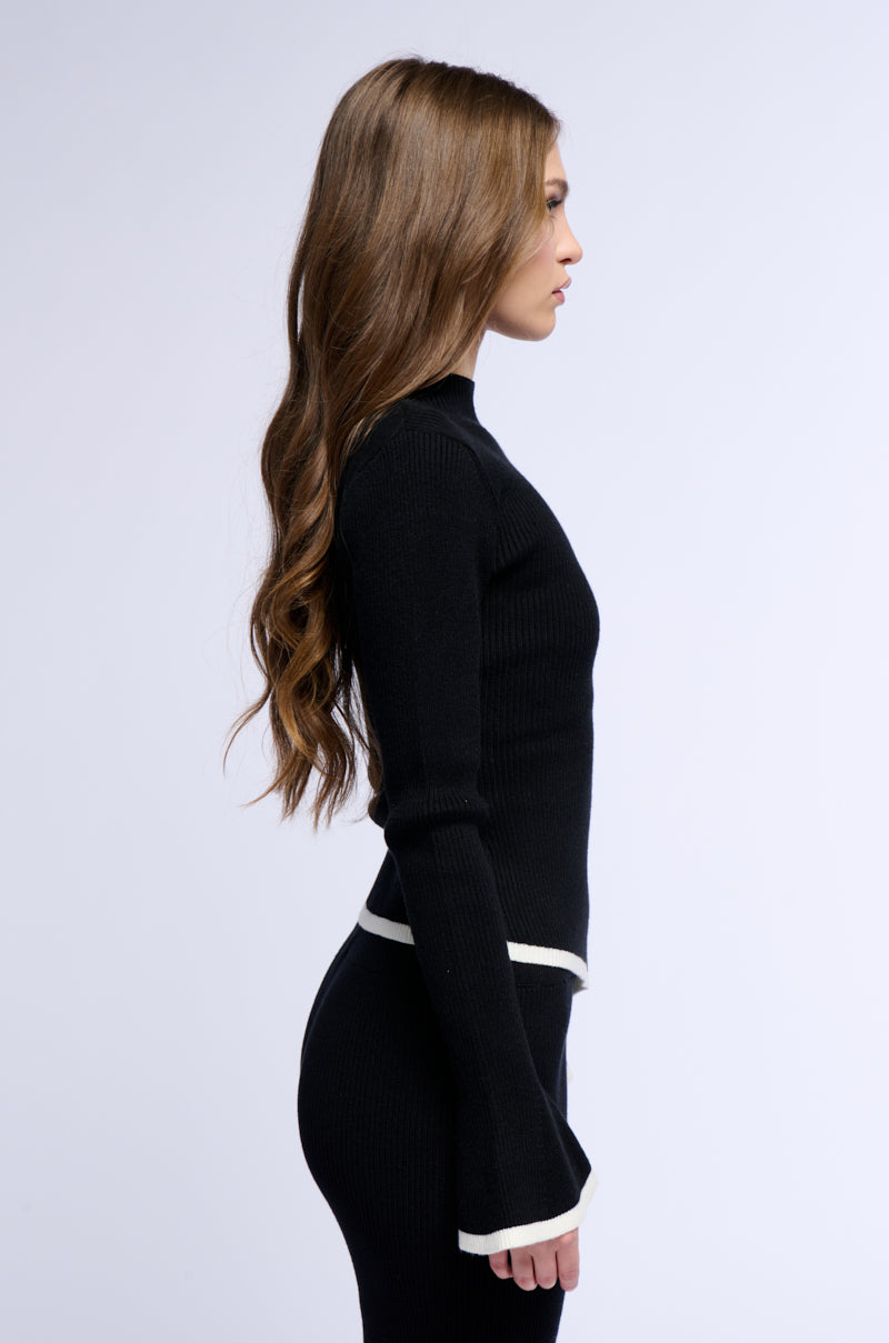 KNIT GIRL CONTRAST SWEATER