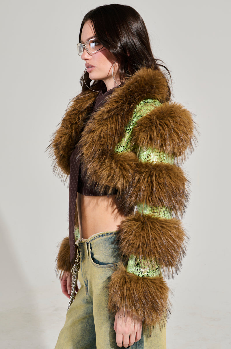 FERNIE ULTRA CROP FUR TRIM MOTO