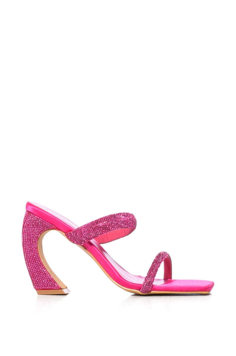 IN MY MIND RHINESTONE SANDAL IN PINK